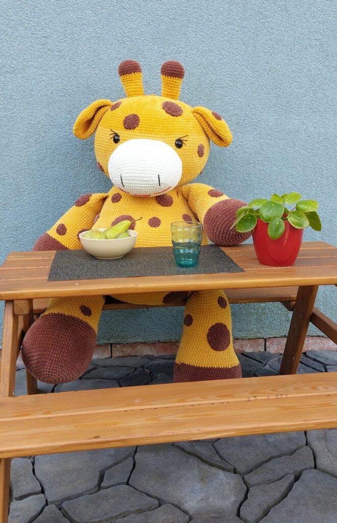 Zákaznické foto háčkovaná Žirafa Agáta - LeCha.cz Handmade and Home Decor
