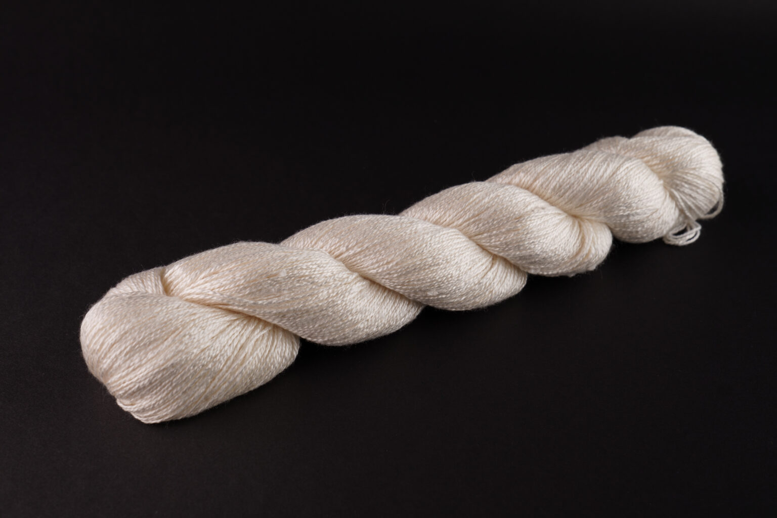 Příze Silk 8 - celek přadena